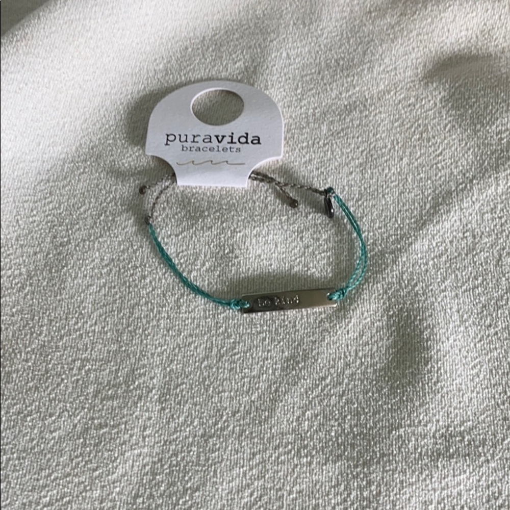 Pura Vida Be Kind bracelet